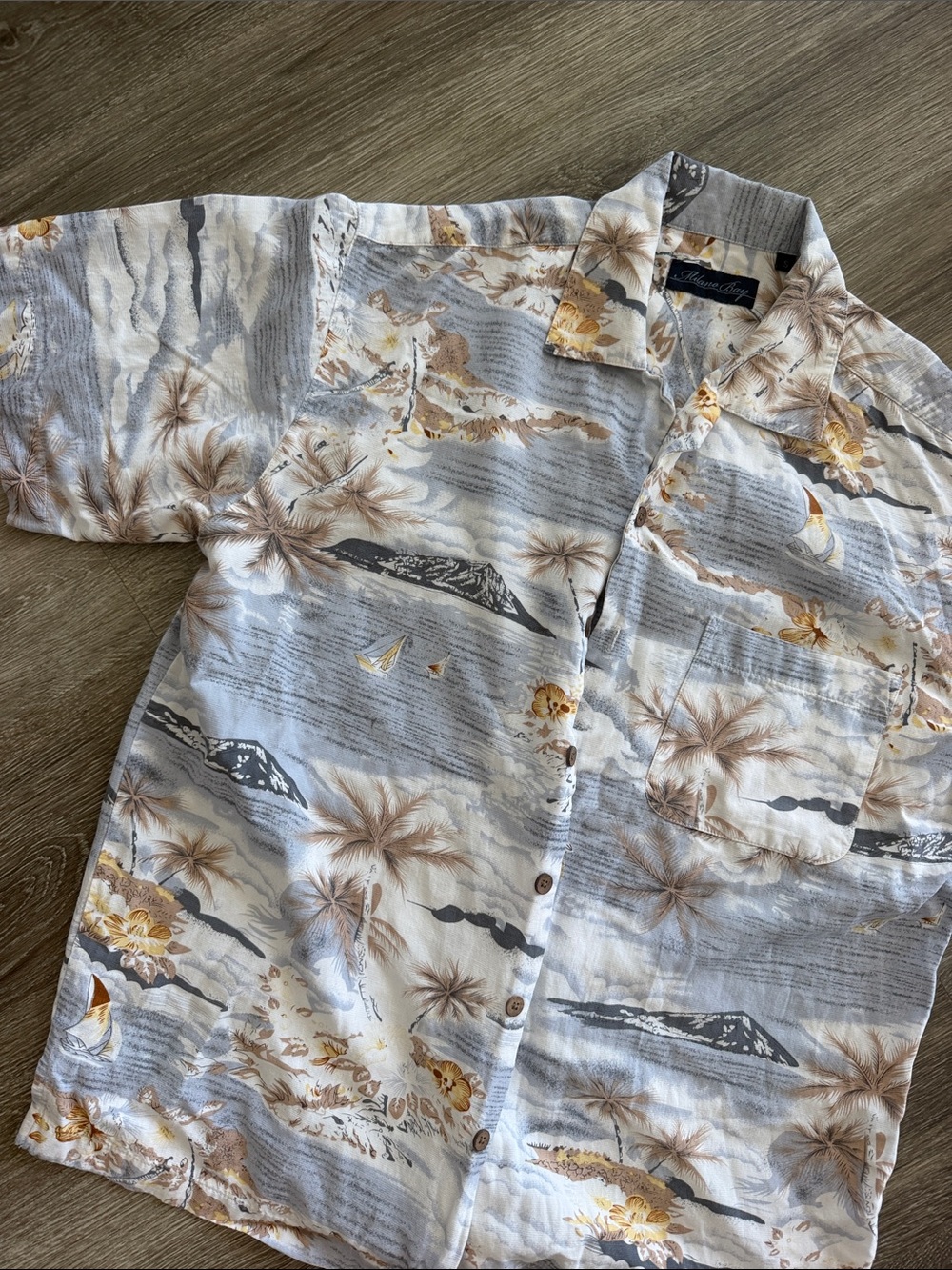 Milano Bay island tropical boats button down short sleeve shirt small blue gray